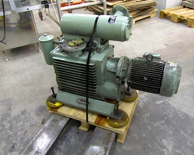 Vacuum pump Heraeus E 135