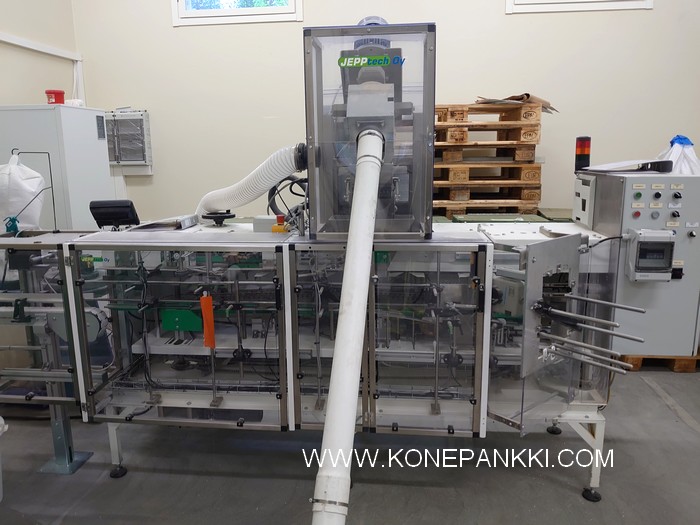 Packaging machine for flour and granular products