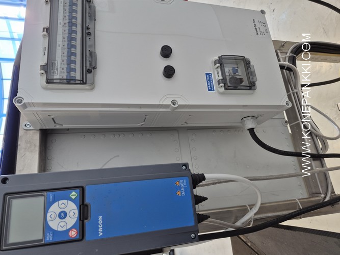 Stainless Steel Tank With Powder Feed Konepankki