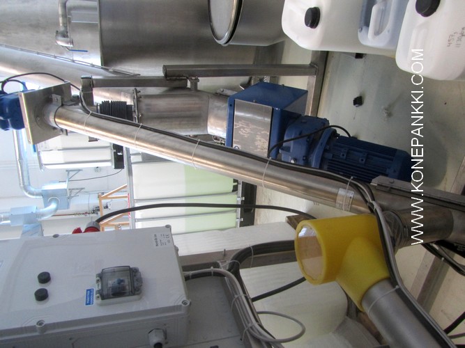 Stainless Steel Tank With Powder Feed Konepankki