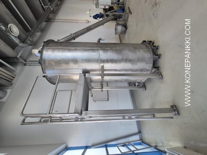 Stainless Steel Tank With Powder Feed Konepankki